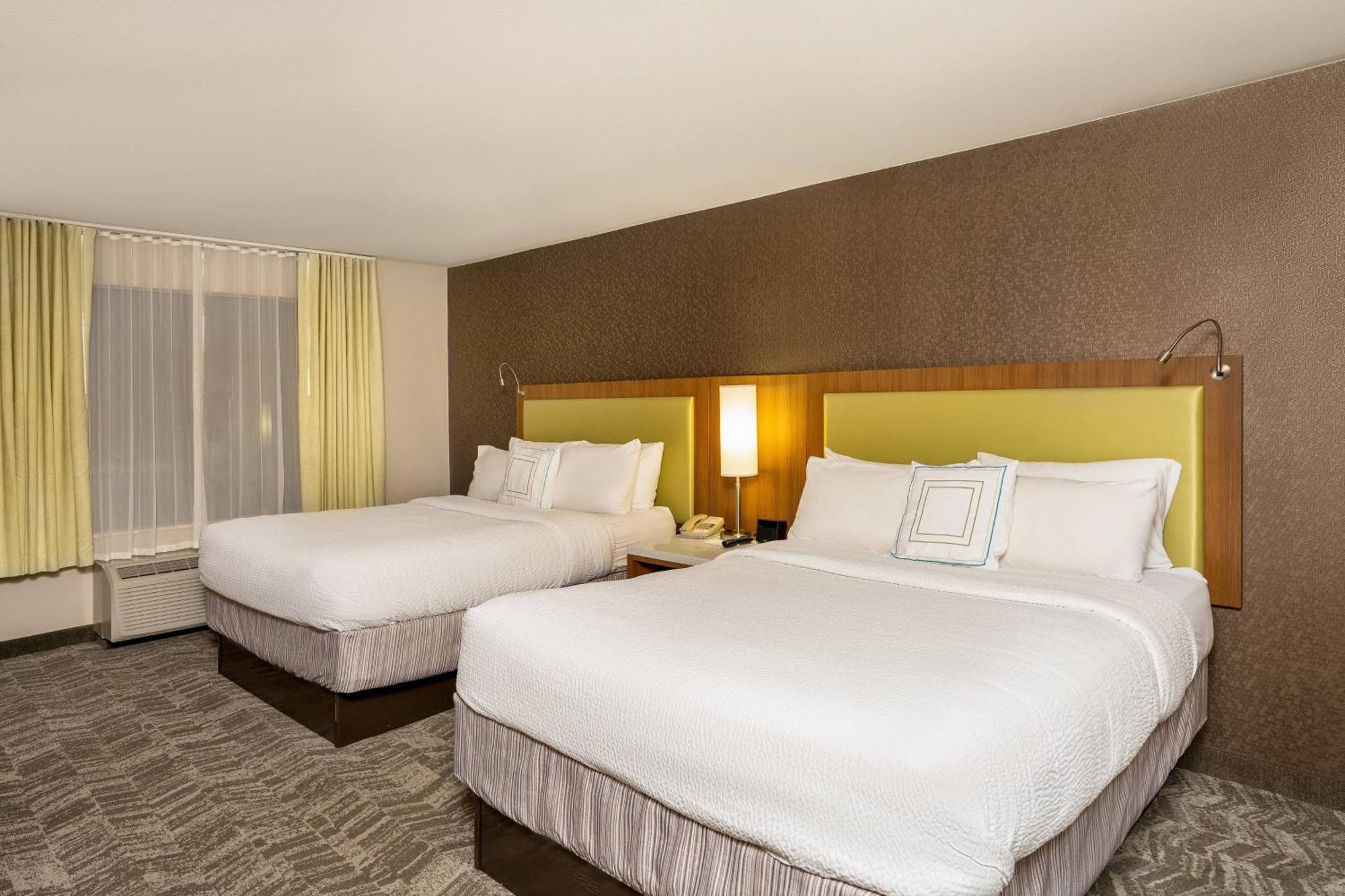 Springhill Suites By Marriott Denton Ngoại thất bức ảnh