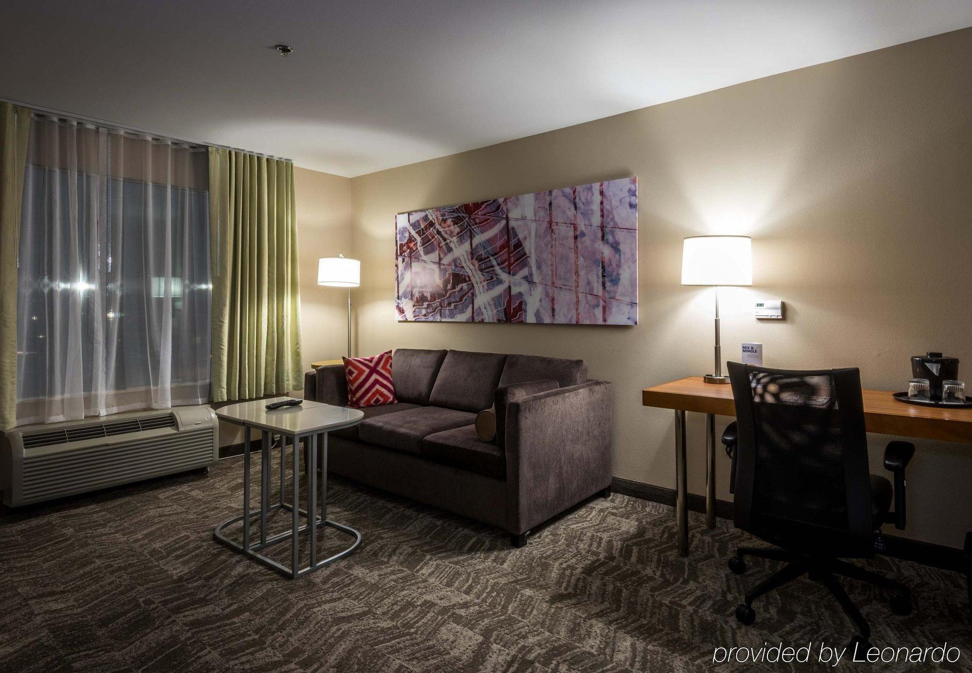 Springhill Suites By Marriott Denton Ngoại thất bức ảnh