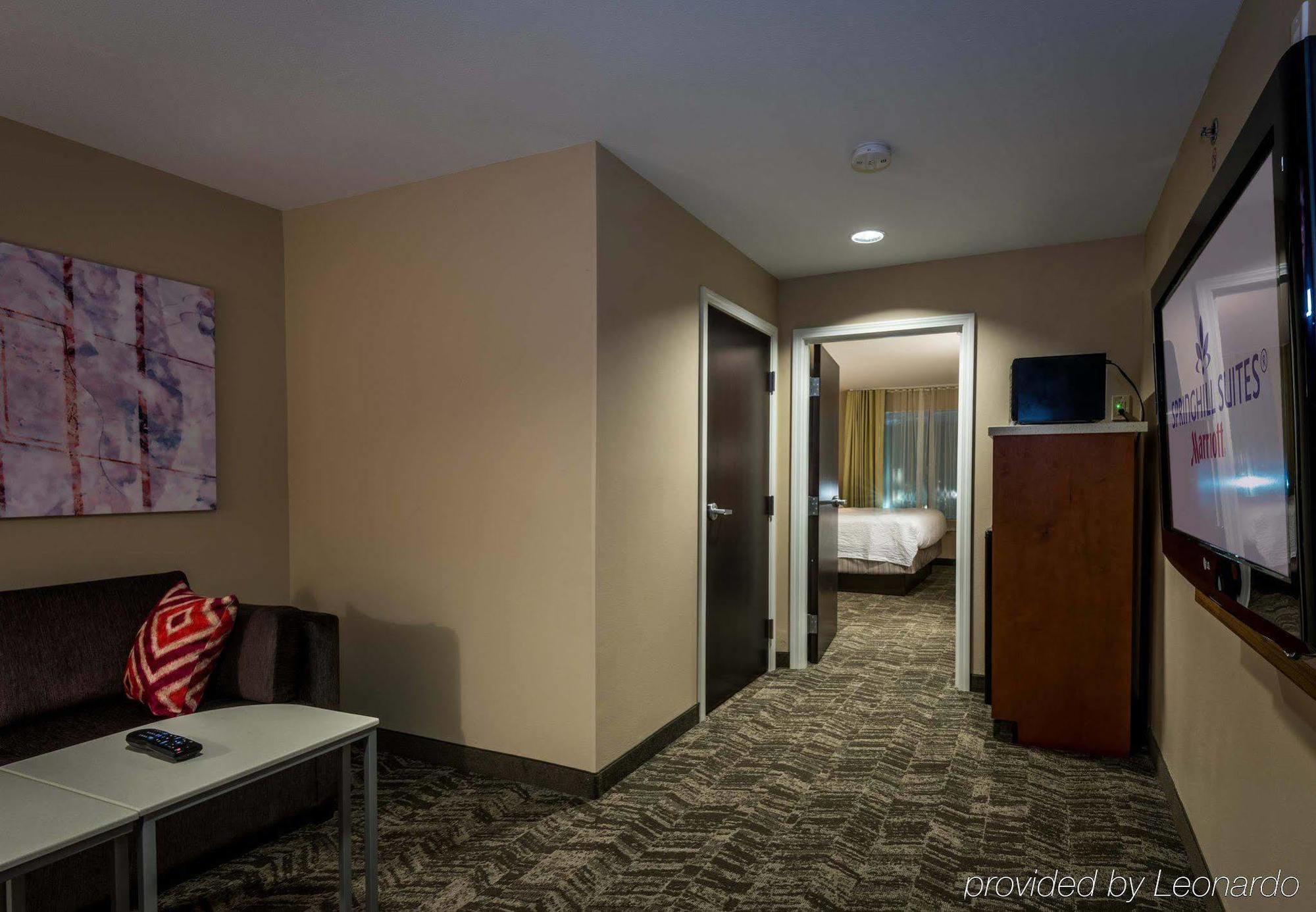 Springhill Suites By Marriott Denton Ngoại thất bức ảnh
