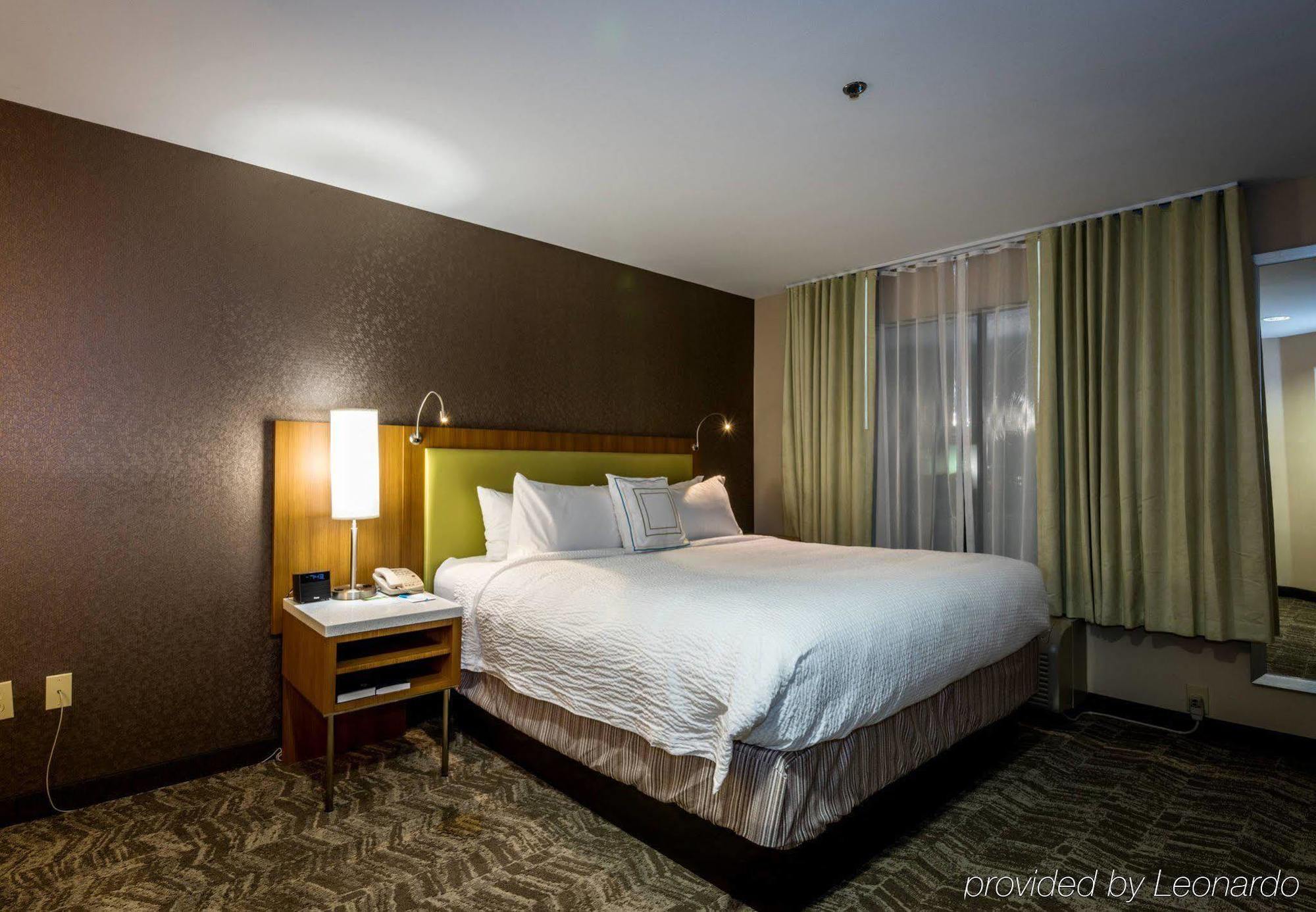 Springhill Suites By Marriott Denton Ngoại thất bức ảnh