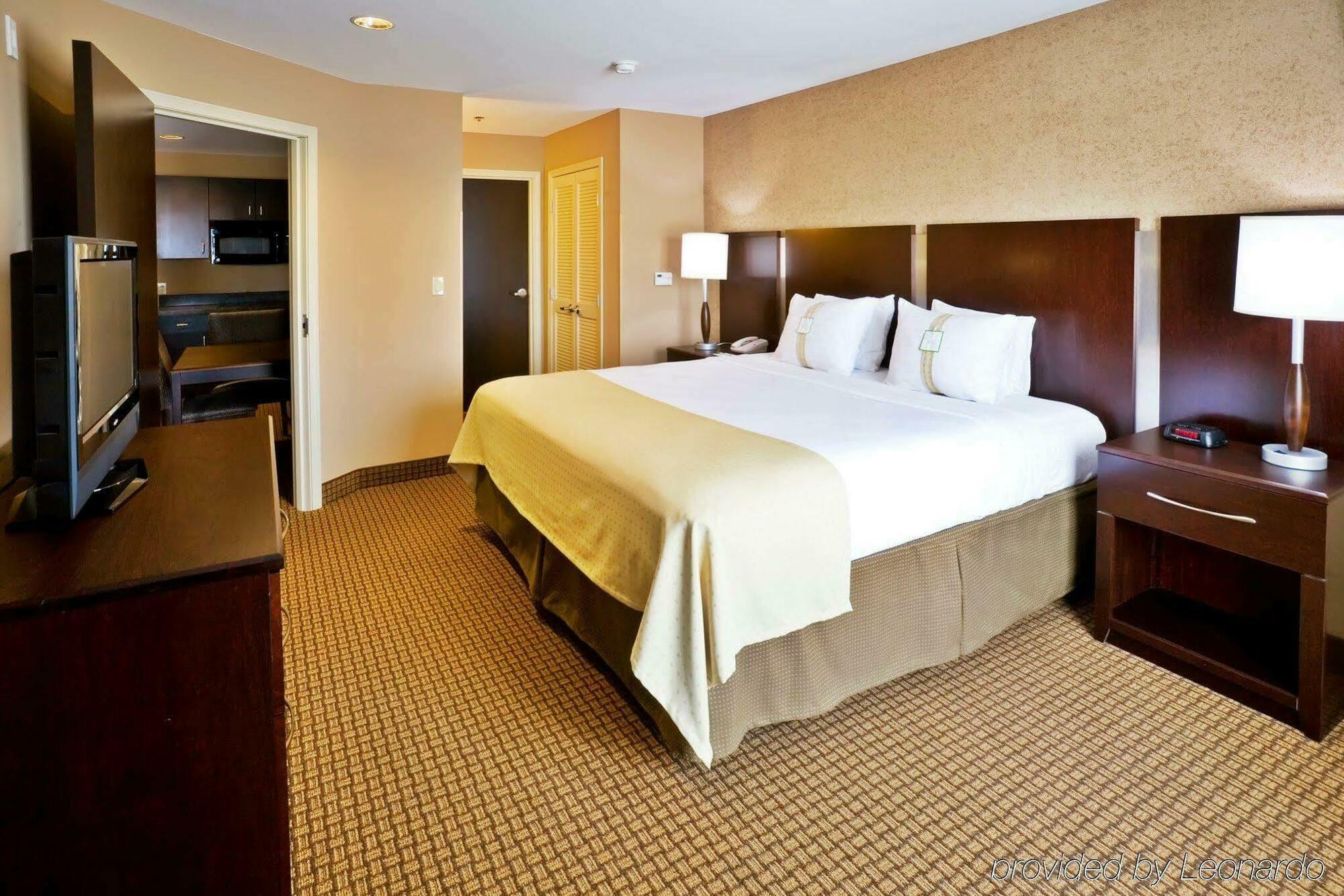 Springhill Suites By Marriott Denton Ngoại thất bức ảnh